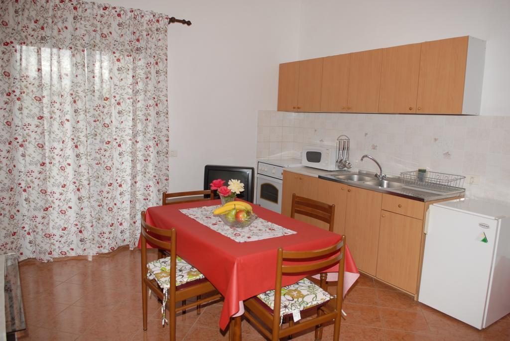 Apartment Vesna Veleniki Exterior photo